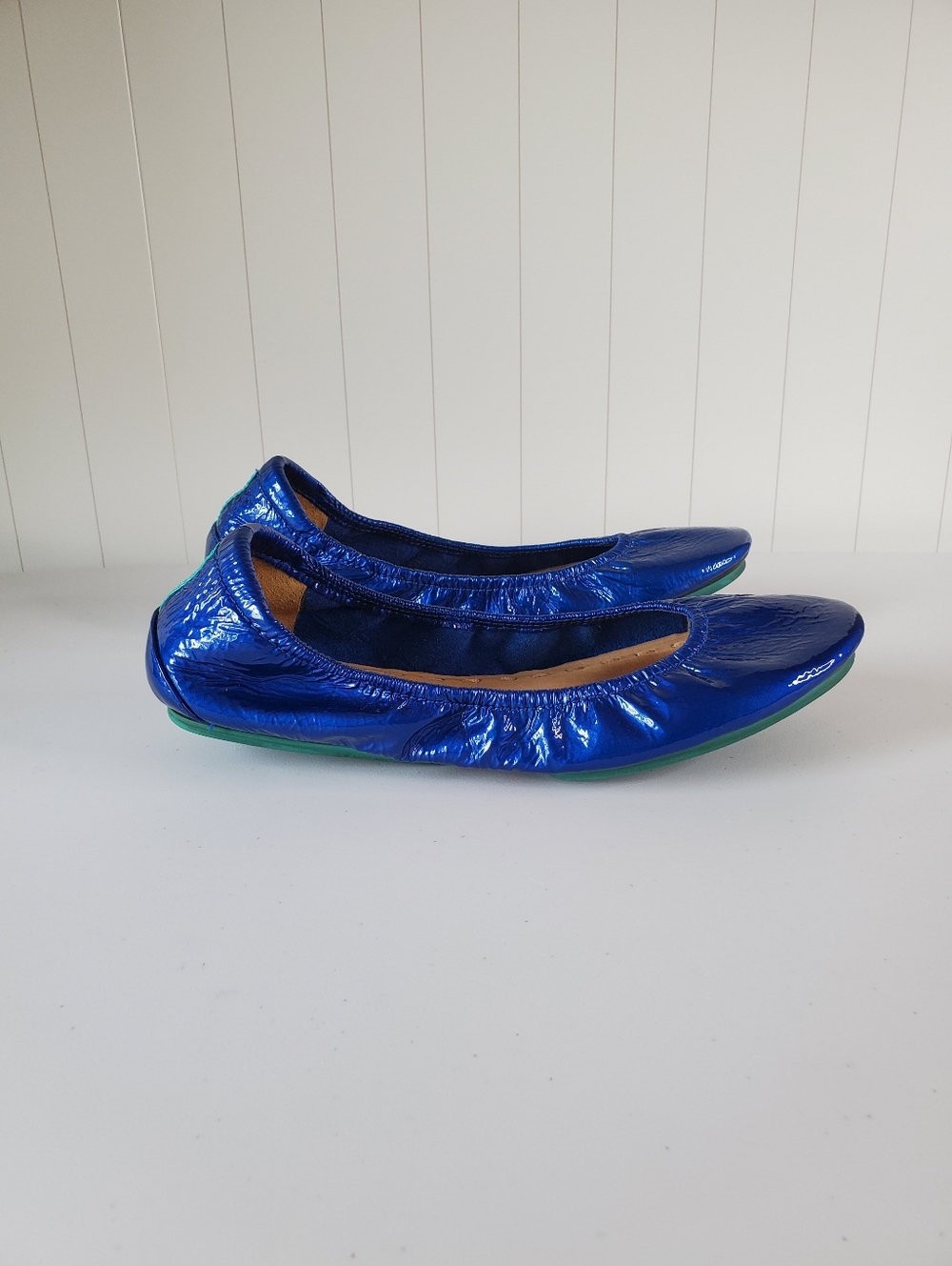 TIEKS Sapphire Blue Patent Leather Ballet Flats Foldable Slip On Size 7